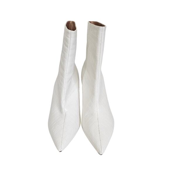 Revolve Raye White East Bootie - Picture 5 of 9